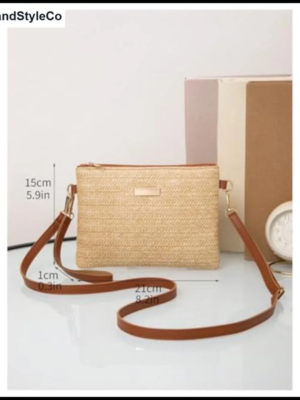 Handwoven Straw Crossbody Bag with Detachable Faux Leather Strap - Summer Beach